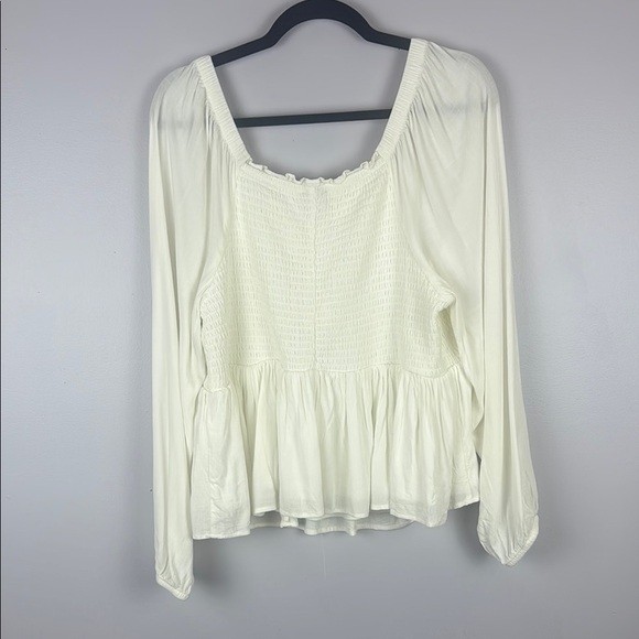 Torrid White Rayon Slub Smocked Bodice Long Sleeve Crop Blouse Size 1 - Picture 11 of 12